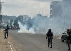 Police Protesters Bauchi Teargas